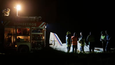 Dois mortos em queda de aeronave em Bragança - TVI
