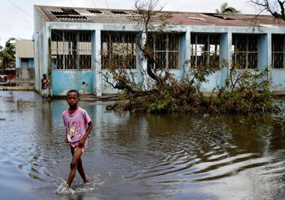 Ciclone Idai: quase 1.300 quilómetros quadrados inundados em Moçambique - TVI