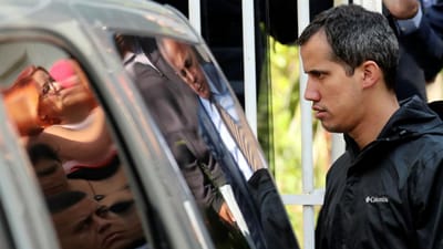 Venezuela: Guaidó acusa governo de impedi-lo de chegar a manifestação - TVI