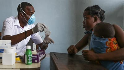 Ciclone Idai: Angola envia avião com 100 técnicos de saúde e medicamentos - TVI