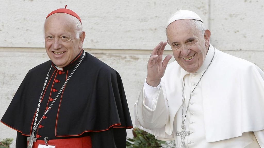 Cardeal Ricardo Ezzati com o papa Francisco