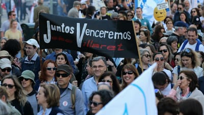 Professores ameaçam com nova greve às avaliações - TVI