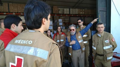 Cruz Vermelha faz balanço de donativos antes de partir com Médicos do Mundo para a Beira - TVI