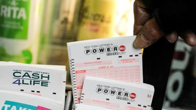 Mais de nove mil pessoas acertam nos números de uma lotaria milionária - TVI
