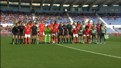 Benfica-Sporting estabelece novo recorde de assistência no futebol feminino - TVI