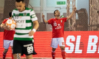 Futsal: Benfica vence Sporting por 6-3 e empata final - TVI