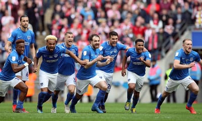 Portsmouth dá os parabéns ao Leicester para «picar» o Southampton - TVI