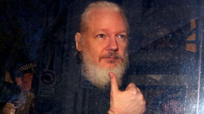 Fundador da WikiLeaks detido em Londres após sete anos na embaixada do Equador - TVI