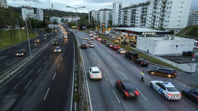 Telemóveis continuam a fazer crescer número de vítimas nas estradas - TVI