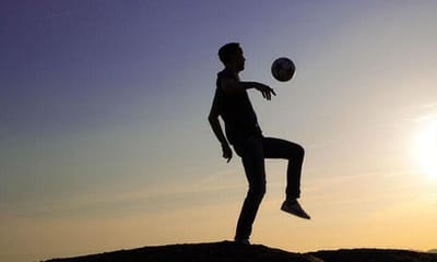 SEF fiscaliza 26 clubes de futebol - TVI