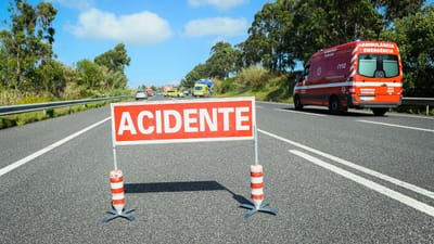 Dois mortos e dois feridos graves em acidente em Coimbra - TVI