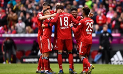Alemanha: Bayern afunda Hannover e pressiona Dortmund - TVI