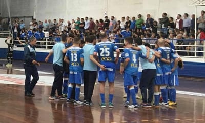 Futsal: Sporting em desvantagem nas meias-finais - TVI