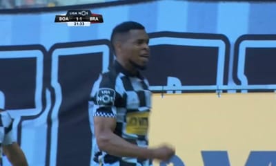 VÍDEO: Obiora faz o empate do Boavista frente ao Sp. Braga - TVI