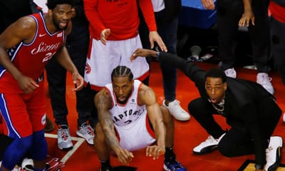 VÍDEO: Leonard leva Raptors à primeira vitória na final Este da NBA - TVI