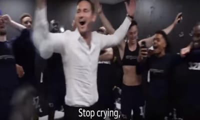 VÍDEO: «Stop crying, Lampard» a música das celebrações do Derby - TVI