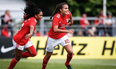 Liga feminina: Benfica marca mais dez e continua sem sofrer - TVI