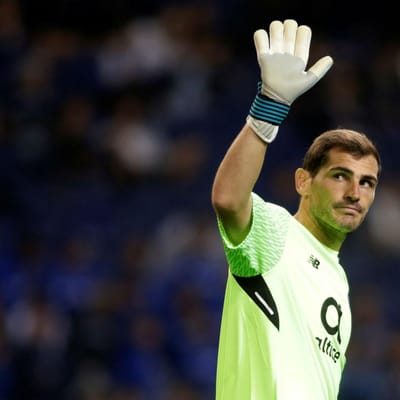 FC Porto: Casillas veste equipamento da próxima temporada - TVI
