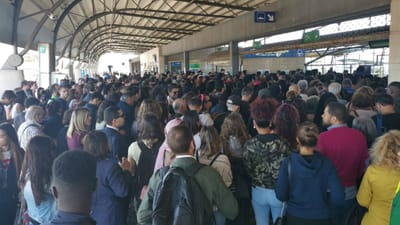 Greve da Soflusa gera o caos nas travessias entre o Barreiro e Lisboa - TVI