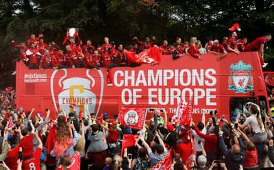 Champions: as imagens incríveis da festa nas ruas de Liverpool - TVI