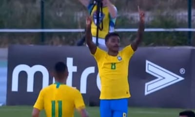 VÍDEO: Brasil repete goleada e dá 4-0 à recordista França em Toulon - TVI