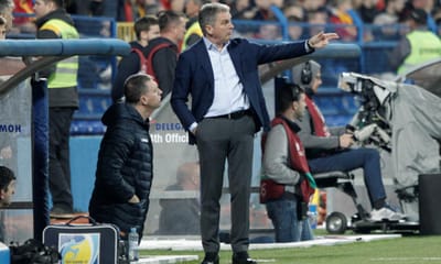 Montenegro sem treinador antes do jogo com Kosovo por razões políticas - TVI