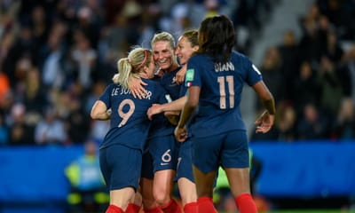 França goleia Coreia do Sul no arranque do Mundial feminino - TVI