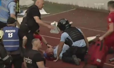VÍDEO: polícia transportado para o hospital após agressão de adeptos - TVI