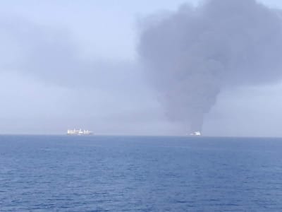 Irão nega responsabilidade e condena ataques contra petroleiros no Golfo de Omã - TVI