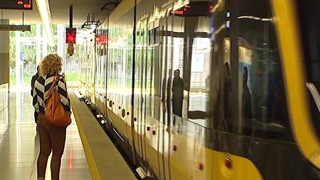 Menos 400 lugares sentados no metro do Porto