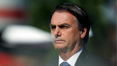 Bolsonaro tira licença do cargo de presidente do Brasil por três dias - TVI