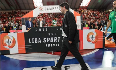 «Qual era a dúvida de que íamos fazer guarda de honra ao Benfica?» - TVI