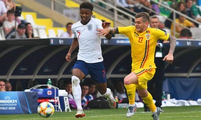 Euro sub-21: Inglaterra perde com Roménia em jogo com final «de loucos» - TVI