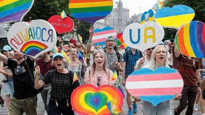 Covid-19: pelos menos 900 pessoas LGBTI pediram ajuda durante confinamento - TVI
