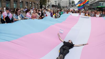 Manifestação e vigília em Lisboa para lembrar mais de 360 pessoas trans mortas em 2021 - TVI