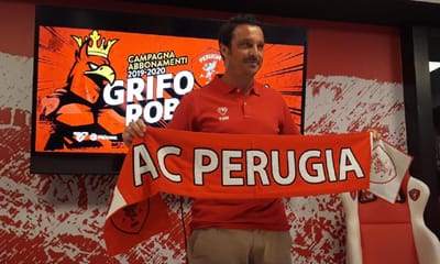 Ex-internacional italiano Massimo Oddo é o novo treinador do Perugia - TVI