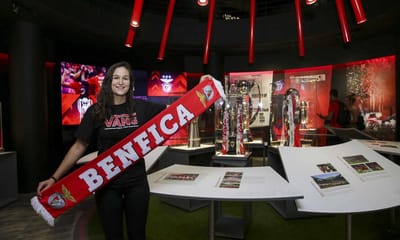 Futebol Feminino: Benfica contrata internacional sub-19 portuguesa - TVI