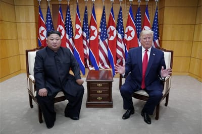 Coreia do Norte saúda "encontro extraordinário" entre Kim e Trump - TVI