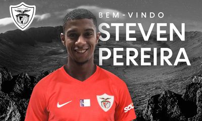 OFICIAL: Steven Pereira é reforço do Santa Clara - TVI
