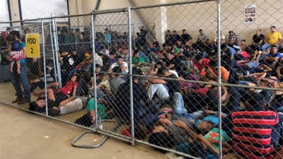 Fotos mostram sobrelotação de centros para migrantes nos EUA: “É uma bomba-relógio” - TVI