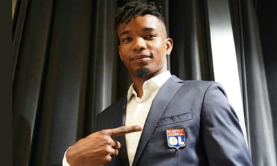 Lyon apresenta terceiro reforço para a próxima temporada - TVI