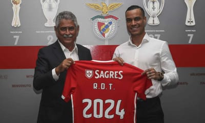 OFICIAL: Raúl de Tomás é reforço do Benfica - TVI