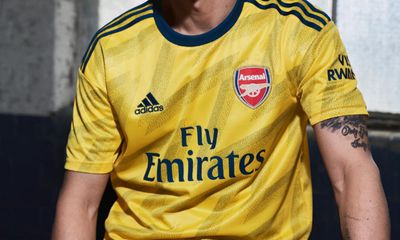 Arsenal: equipamento alternativo volta a ser amarelo «banana madura» - TVI