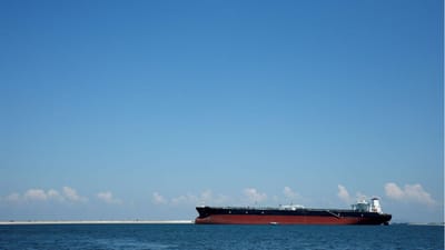 Piratas raptam 15 tripulantes de petroleiro no Golfo da Guiné - TVI