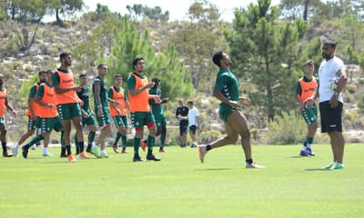 V. Setúbal vence Estoril com golos de Tiago Castro e Hachadi - TVI