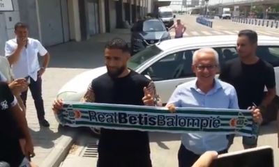 VÍDEO: Fekir em Sevilha para assinar pelo Betis - TVI