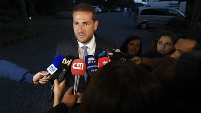 Hugo Soares acusa Rio de "não gostar" do PSD e afirma que veto é "medalha cheia de futuro" - TVI