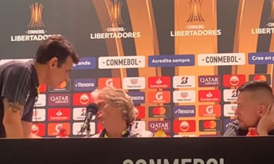 VÍDEO: microfone ligado revela conversa entre Jesus e assessor do Flamengo - TVI