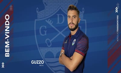 OFICIAL: Raphael Guzzo regressa ao Desp. Chaves - TVI