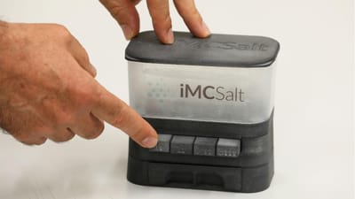 Portugueses inventam saleiro inteligente que calcula quantidade de sal recomendada - TVI